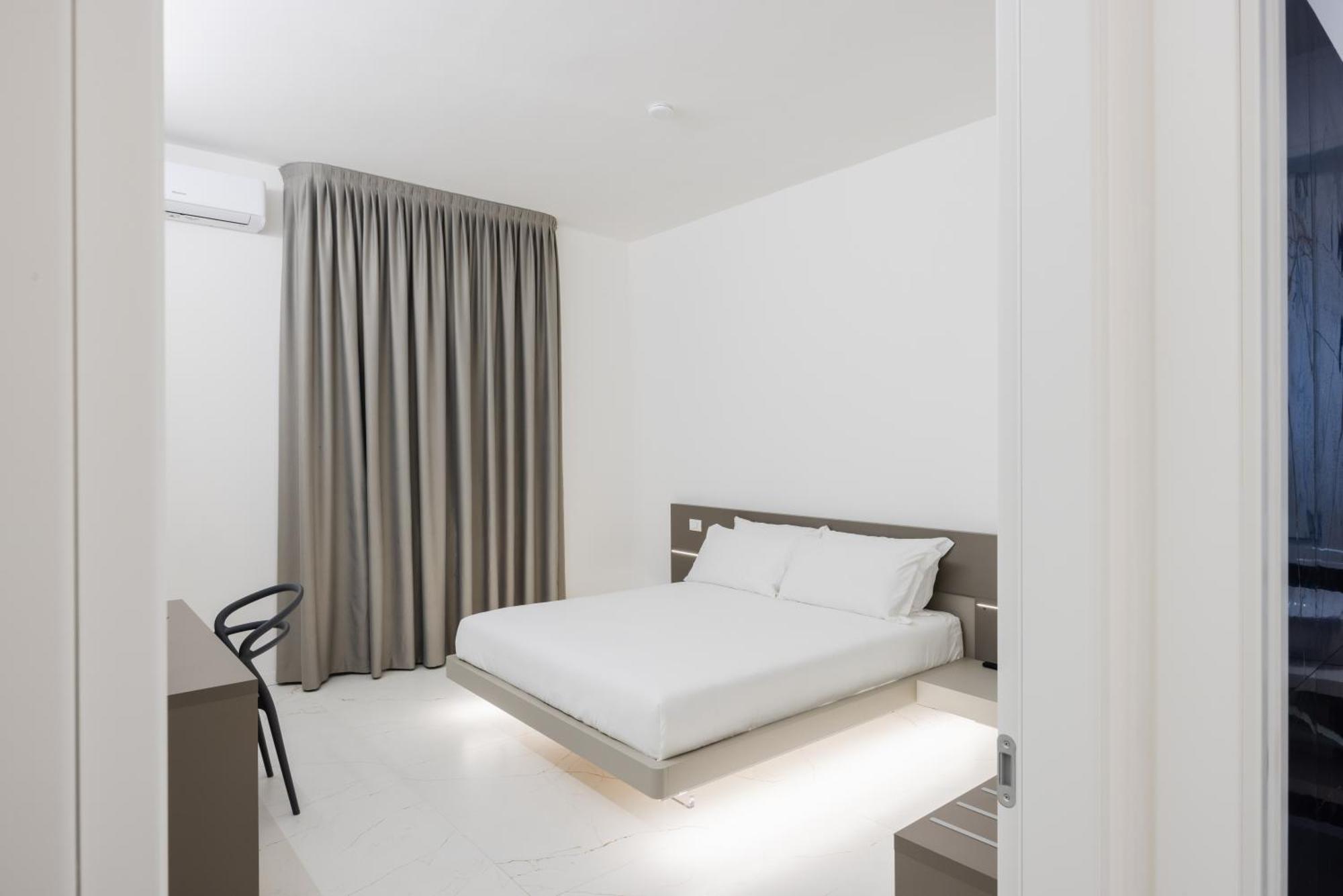 Excelsior Station Suite โบโลญญา ภายนอก รูปภาพ