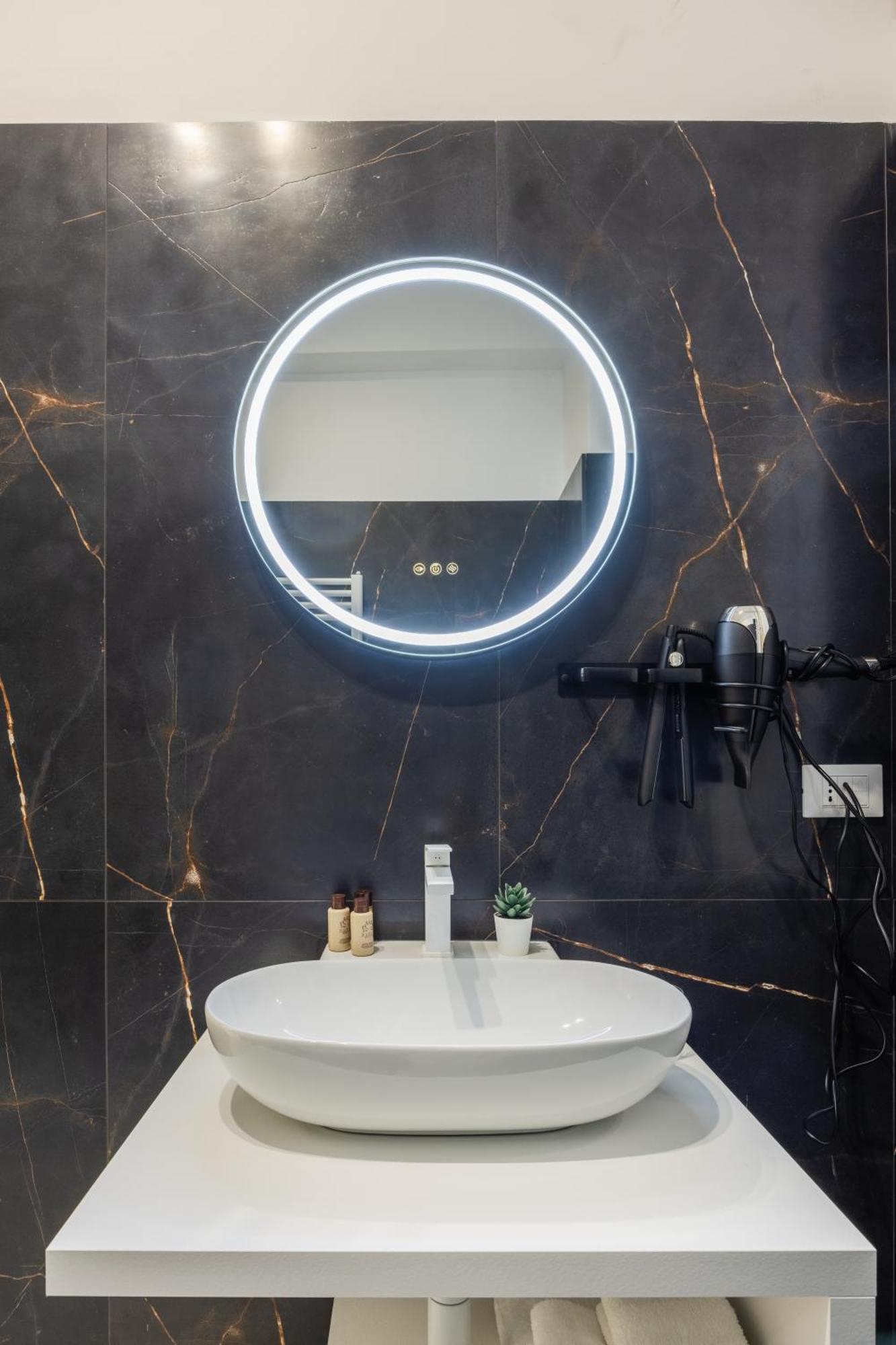 Excelsior Station Suite โบโลญญา ภายนอก รูปภาพ