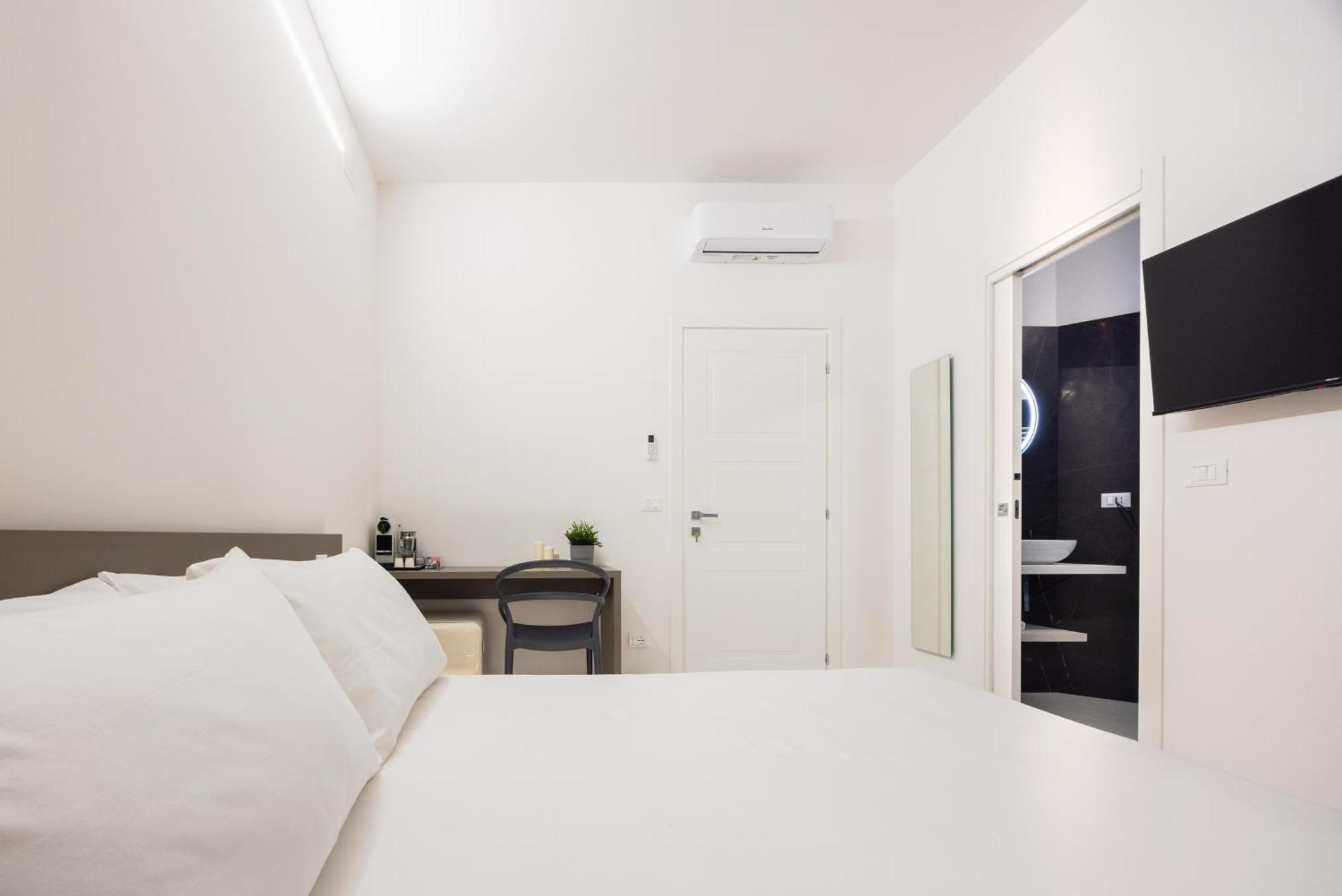 Excelsior Station Suite โบโลญญา ภายนอก รูปภาพ