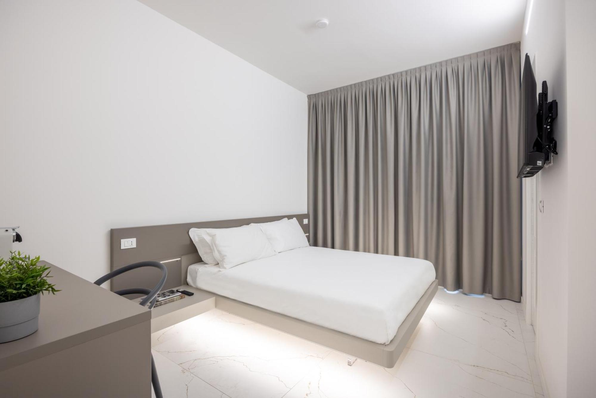 Excelsior Station Suite โบโลญญา ภายนอก รูปภาพ