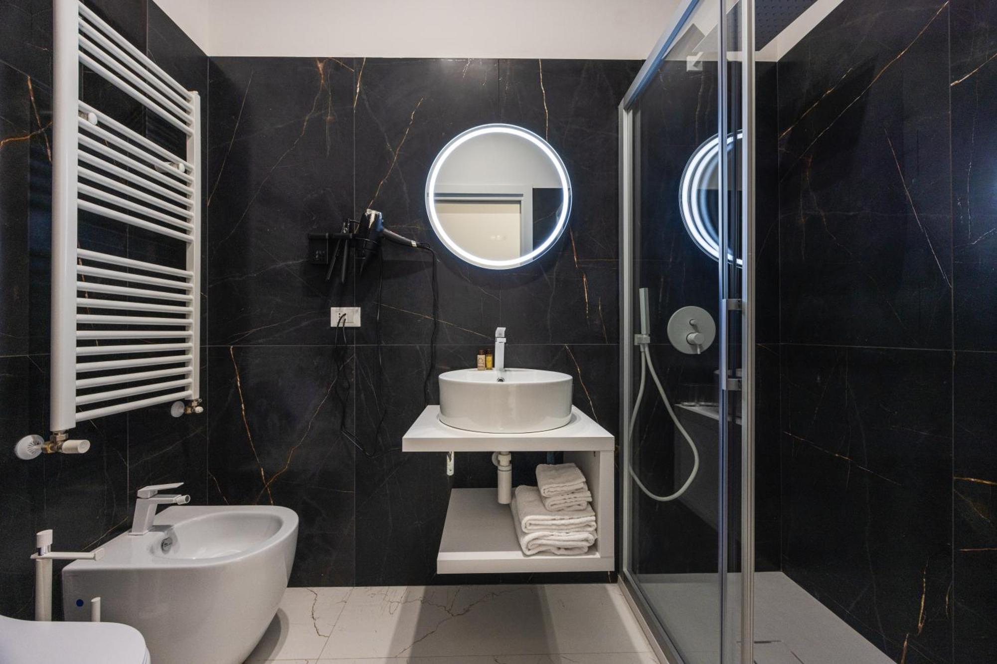Excelsior Station Suite โบโลญญา ภายนอก รูปภาพ